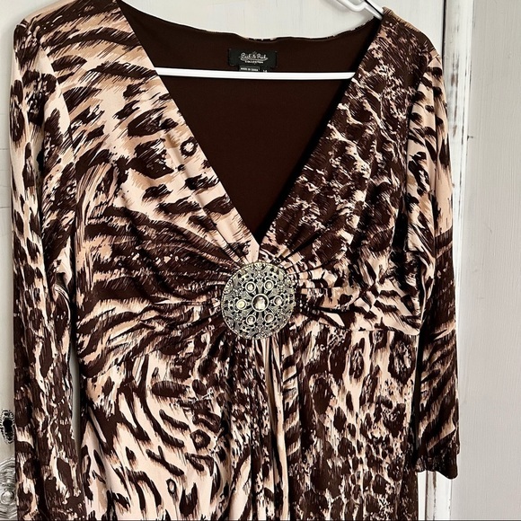 Peck & Peck Collection Animal Print Midi Dress Ruched V Neck Stretchy Comfy 14 - Picture 3 of 11